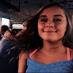 Meet your Posher, Kira